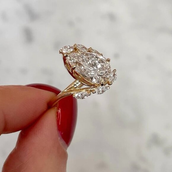 4ct Pear Moissanite Ring Gold Plated 925 Silver Royal Vintage Cluster Halo - Picture 3 of 6